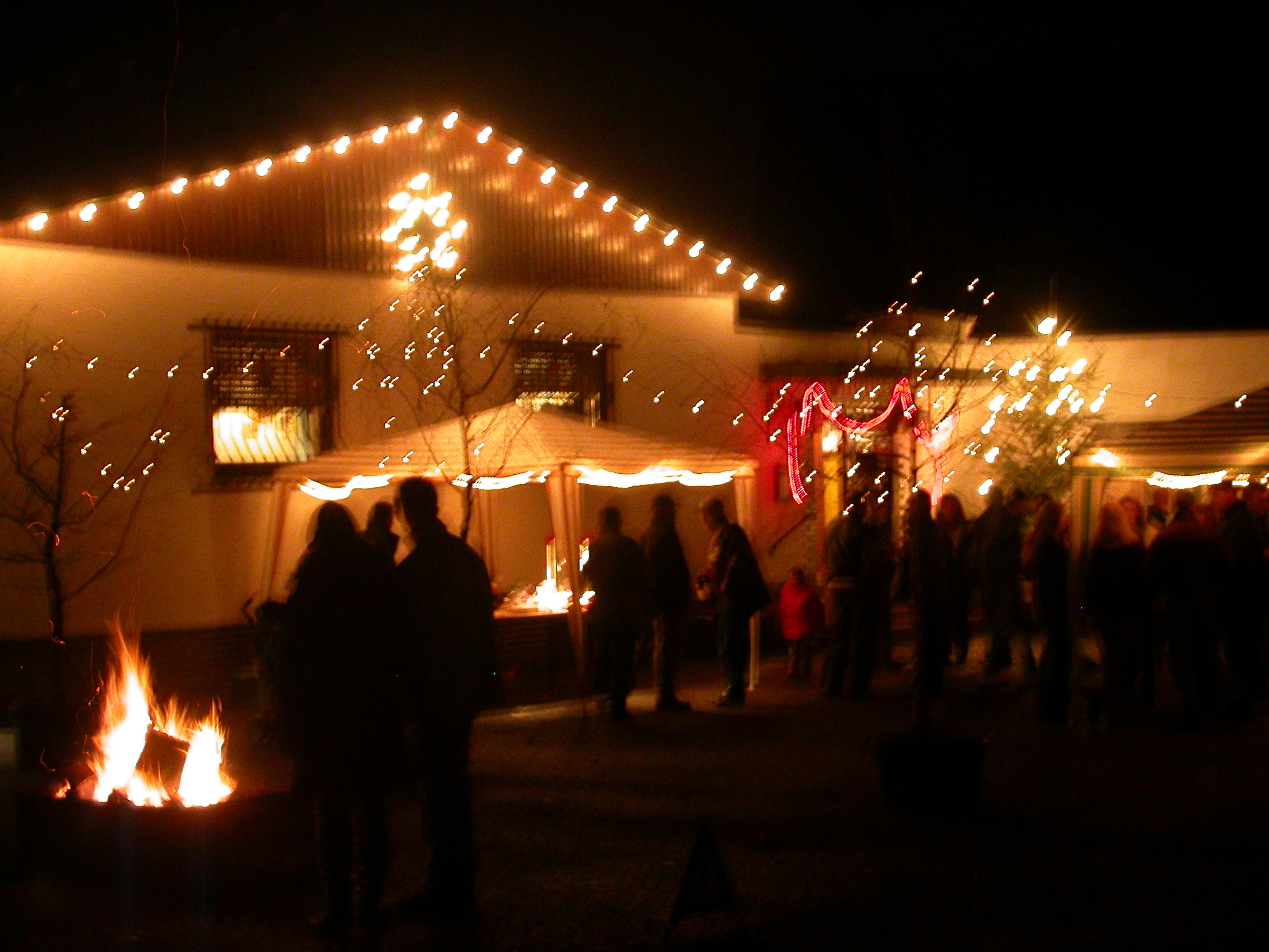 Weihnachtsdekoriertes Haus